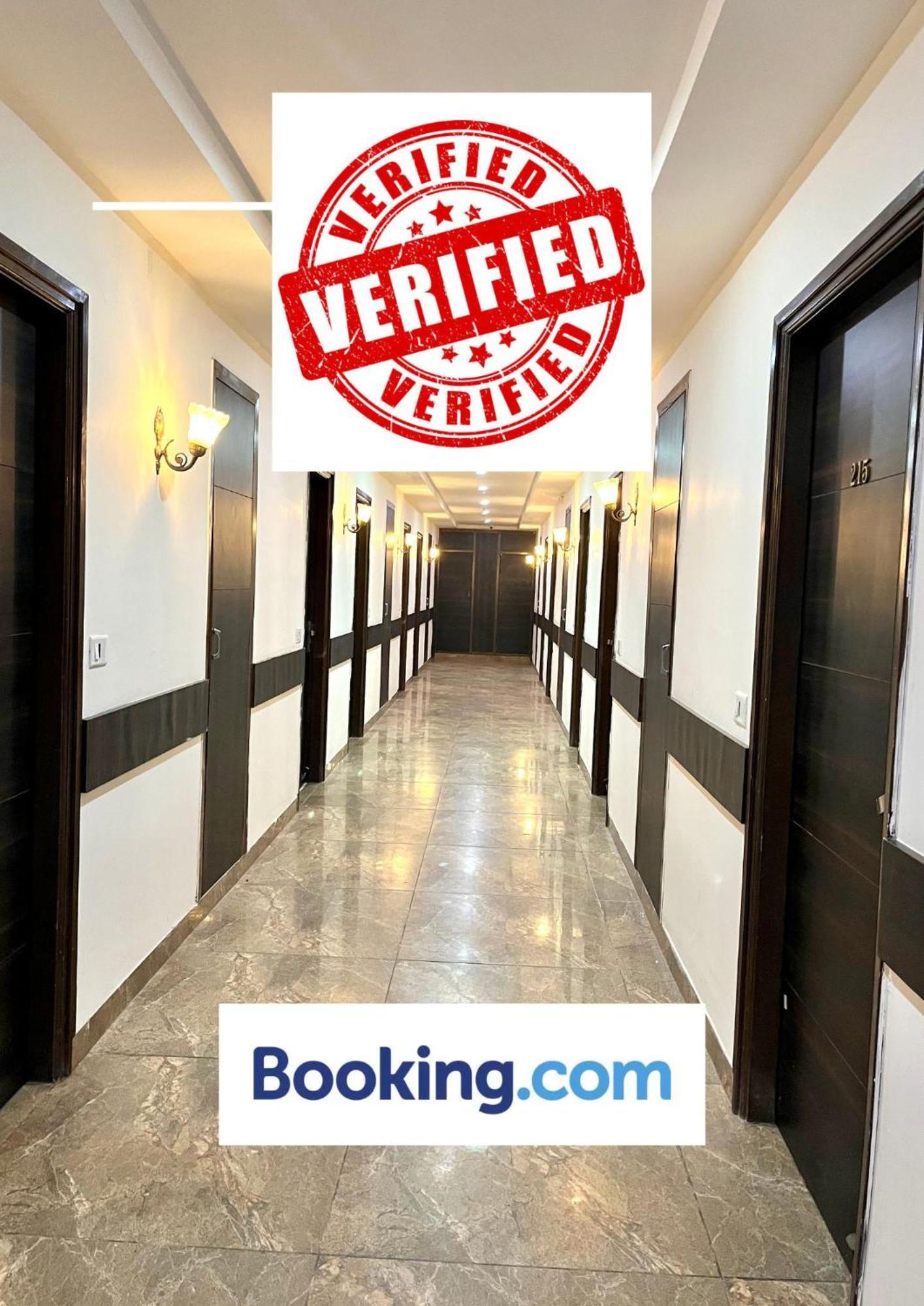 Hotel Jb Residency !! Luxurious & Royal Balcony Rooms !! Large Rooms Zirakpur Экстерьер фото